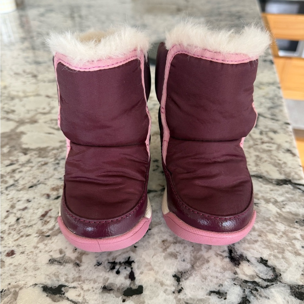 Sorel Girls' Burgundy and Pink Faux-Fur Winter Boots - Picture 3 of 6